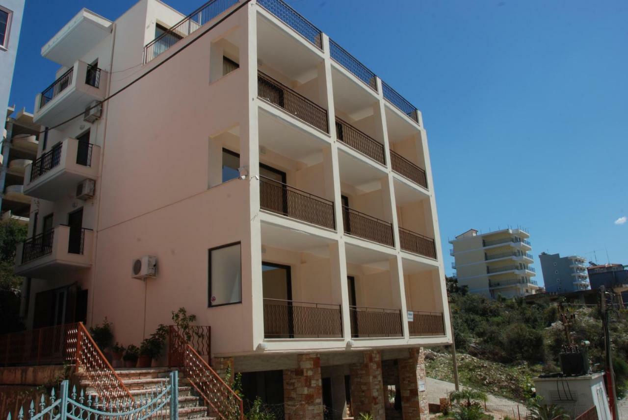 Nikos Hotel And Apartments Sarandë 외부 사진