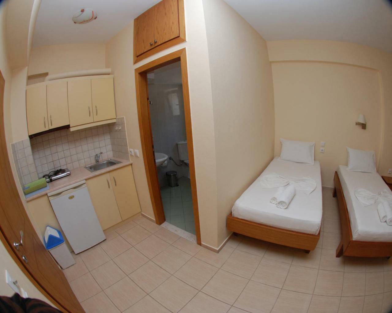 Nikos Hotel And Apartments Sarandë 외부 사진