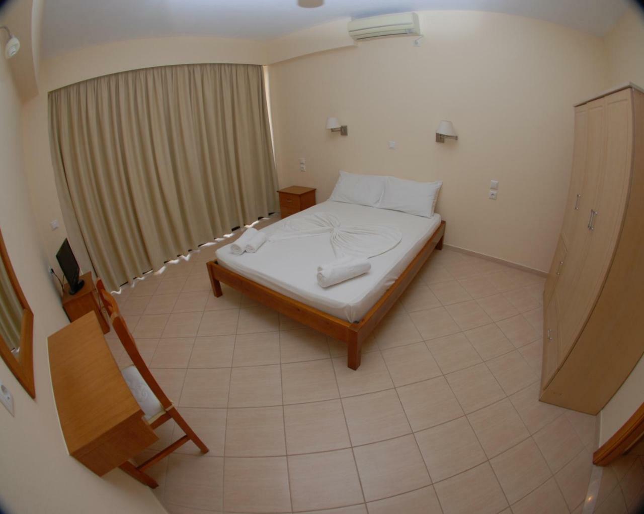 Nikos Hotel And Apartments Sarandë 외부 사진
